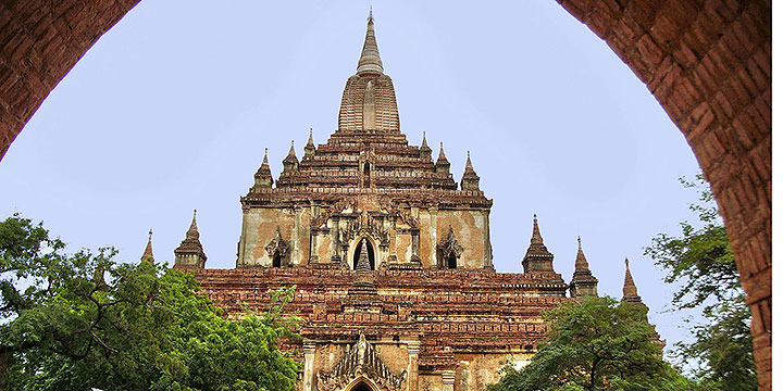 Htilominlo Temple