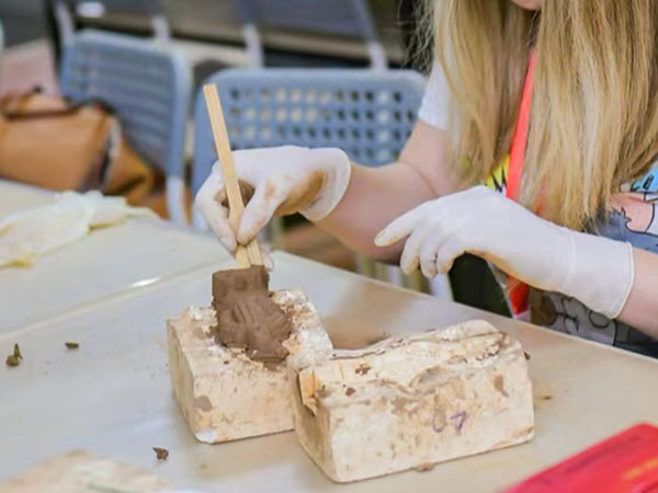 pottery figure making