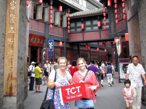 Clients at Jinli Ancient Street