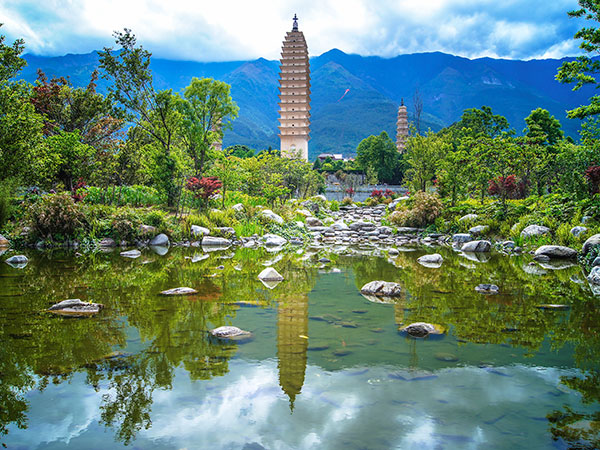 Three Pagoda