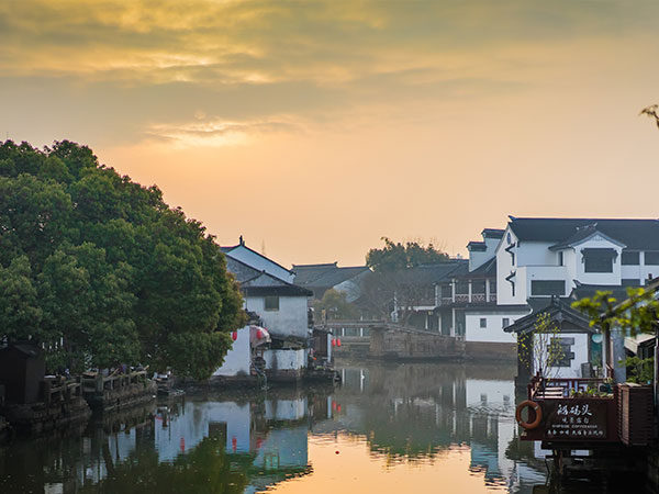 Tongli water town